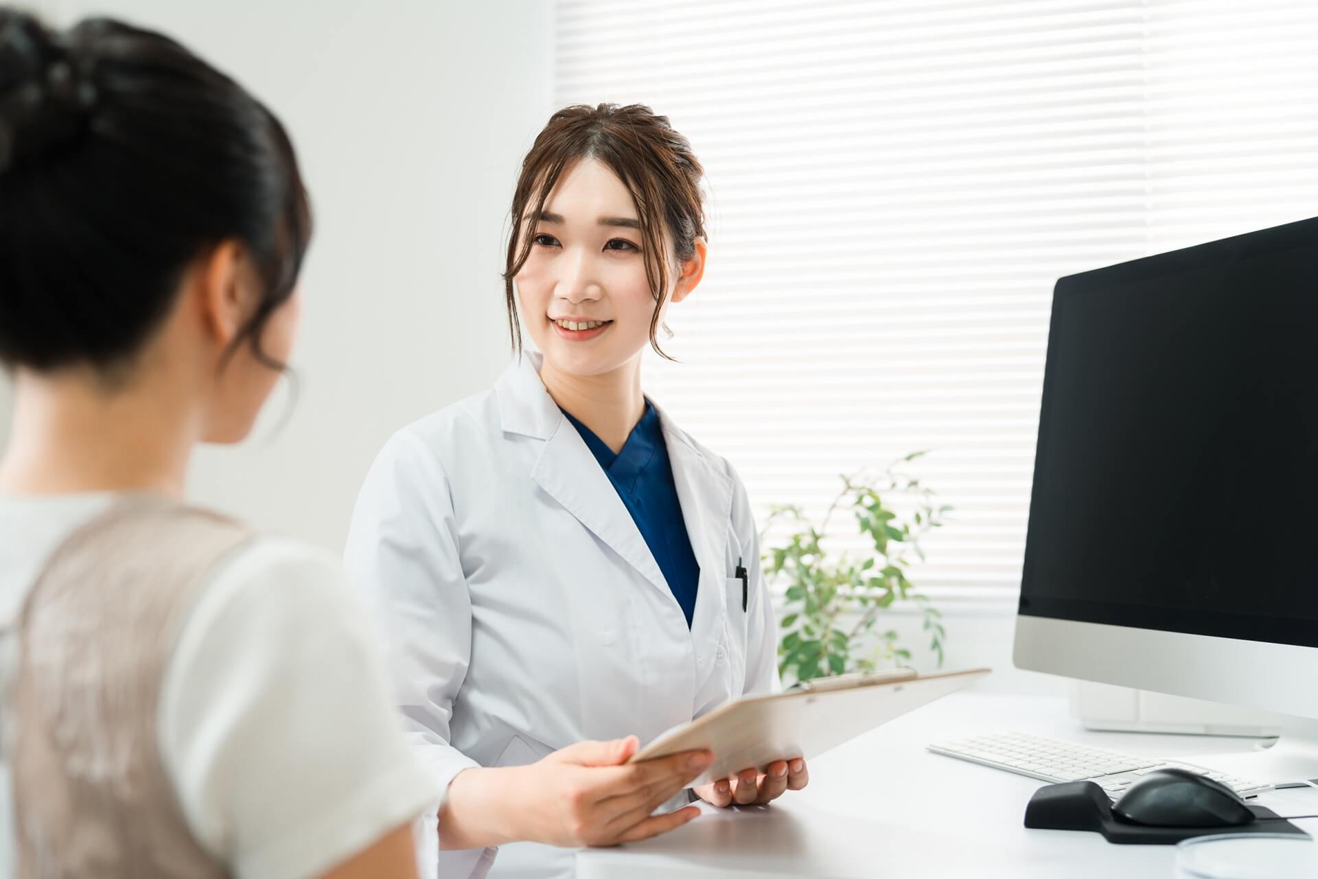 料金だけで決めない！シミ除去の施術を選ぶときに注目したいポイント