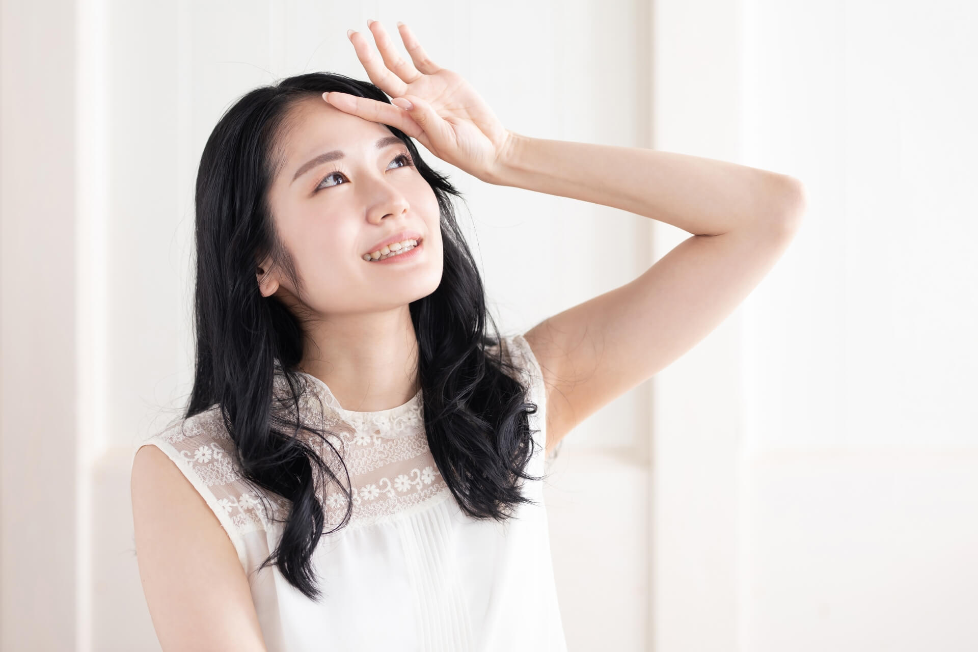 顔全体のシミの原因と落とし方の基本